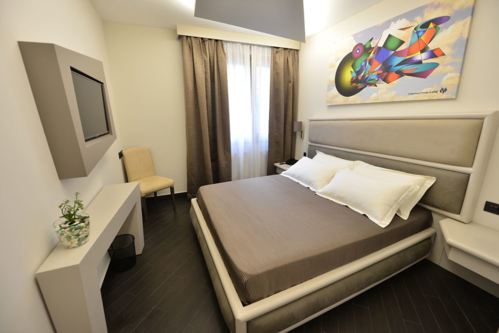 visitShkoder - Petit Hotel Elita (1) svg+xml;charset=utf - VisitShkoder