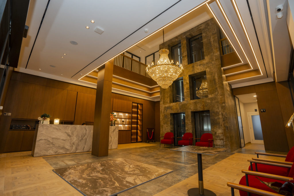 visitshkoder-hotel-mozart (6) svg+xml;charset=utf - VisitShkoder